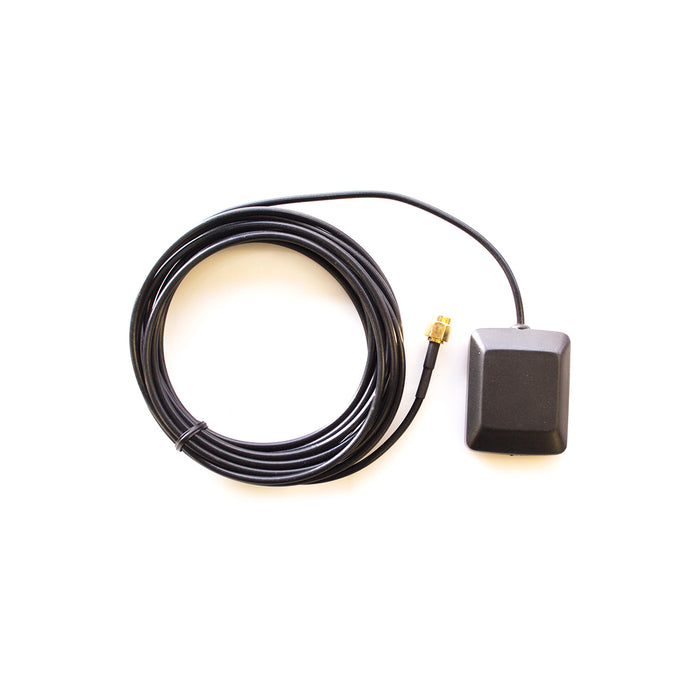 A black magnetic mount Iridium antenna with a 3 meter cable and an SMA plug.