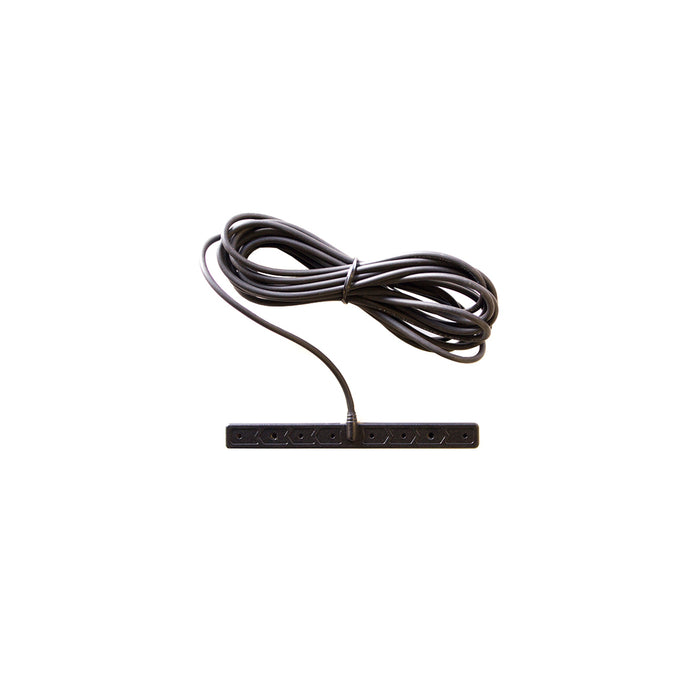 A black quad band GSM patch antenna with a standard 3 meter length RG174 cable.